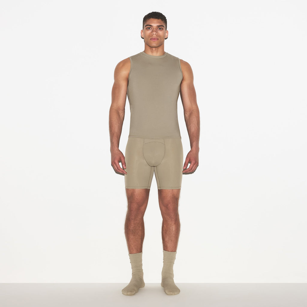 SKIMS FLEX MENS MUSCLE TANK | DUNE