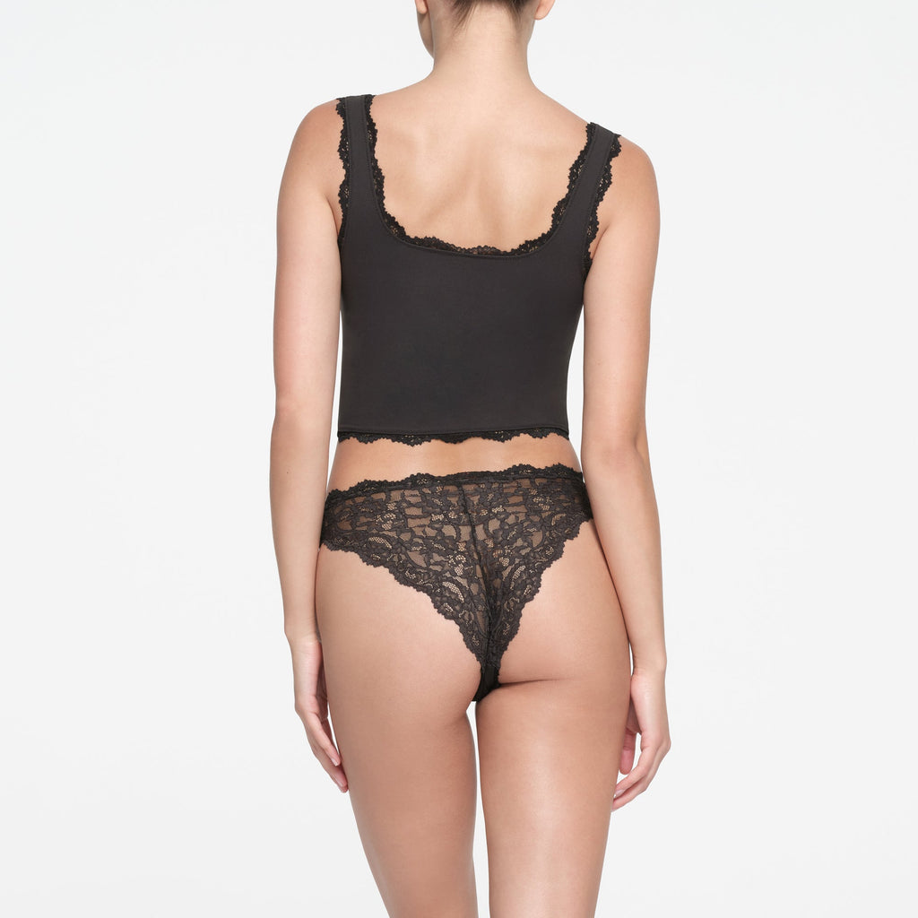 FITS EVERYBODY LACE TANK | ONYX